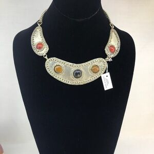 Silvertone necklace with stones and matching clip on earrings with stones